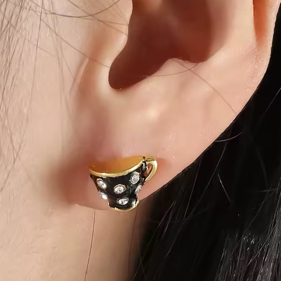 Kate Spade New York x Disney Tea Time Alice in Wonderland earrings - Picture 3 of 5